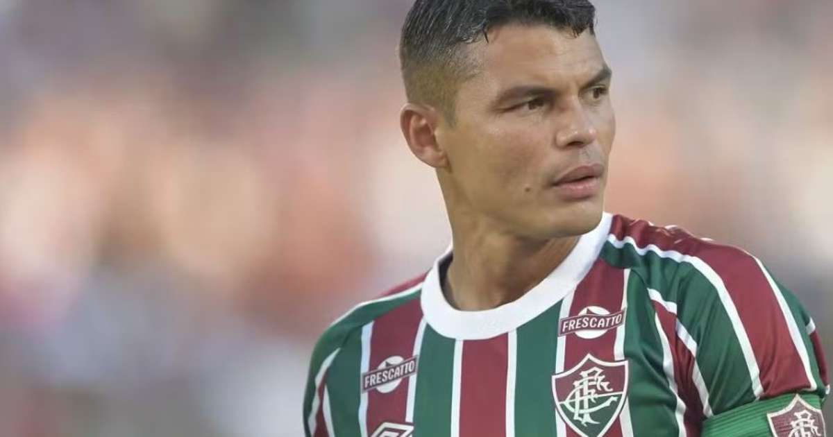 Thiago Silva retorna ao Fluminense pela quarta vez e assina até dezembro
