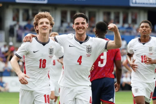 Inglaterra mira título inédito na Copa do Mundo de 2026 com nova geração promissora