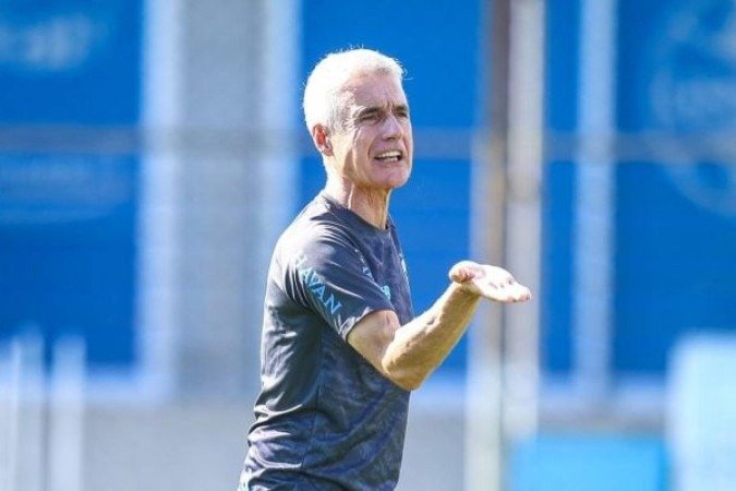Grêmio vive momento delicado após derrota para Mirassol e diretor reforça apoio ao técnico