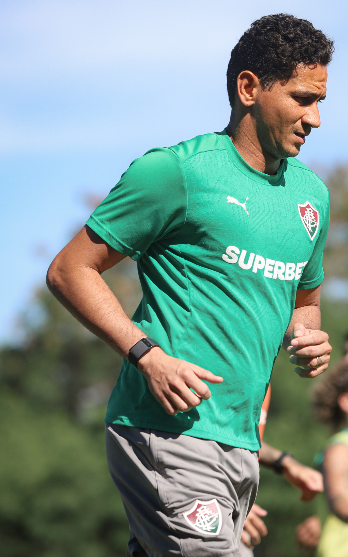 Paulo Henrique Ganso segue treinando no Fluminense, mas futuro ainda é uma incógnita