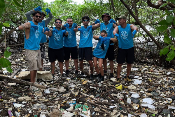 Projeto Xô Lixo mobiliza Recife e retira mais de 460 kg de resíduos do manguezal na Rua da Aurora – imagem do artigo