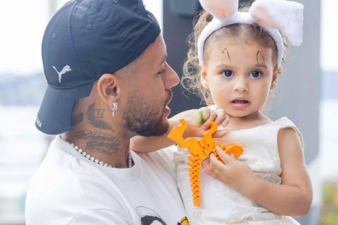 Neymar comemora 2 anos da filha Helena e emociona fãs nas redes sociais