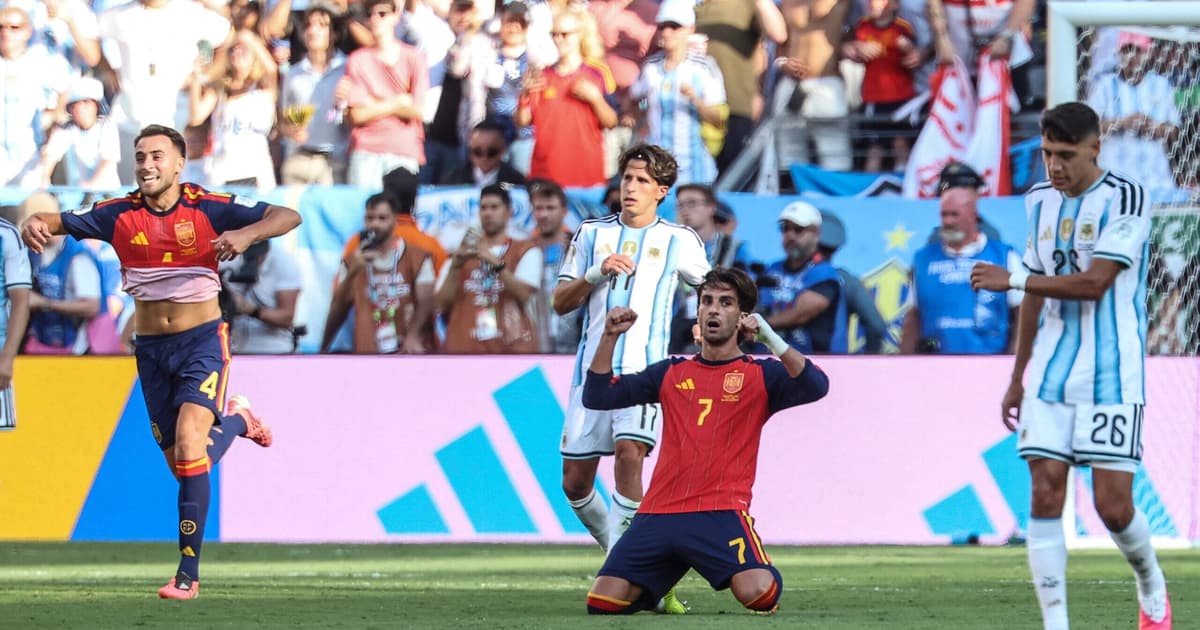 España conquista o bicampeonato da Copa do Mundo com gol decisivo de Ferran Torres