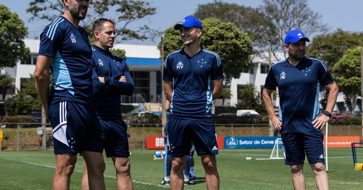 Cruzeiro e Internacional se enfrentam em duelo decisivo pelo Brasileirão