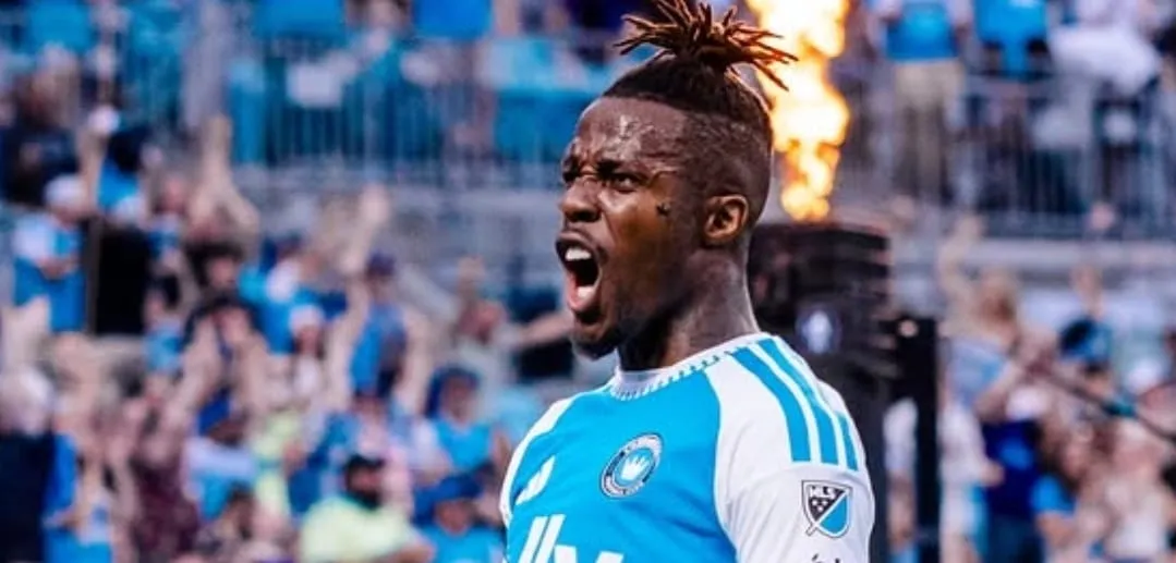 Wilfried Zaha no Vasco? Entenda os rumores e o futuro do atacante