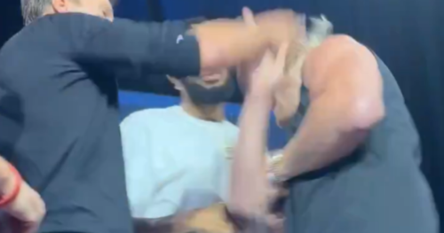 Tom Brady surpreende e dá tapa em Logan Paul durante evento da FIFA em Nova York