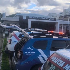 Homem é preso em flagrante por furto de celular em Maceió
