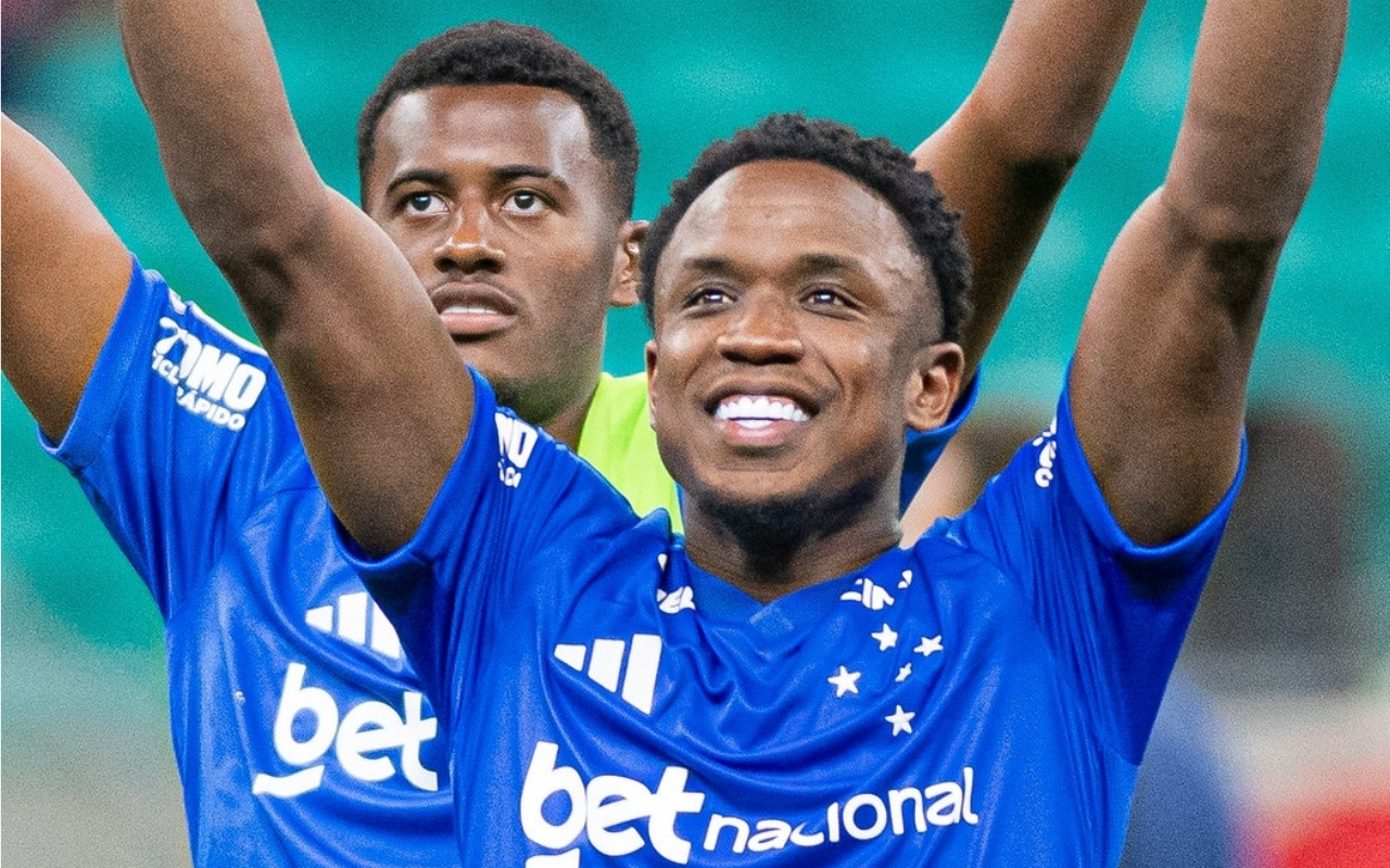 Luis Sinisterra abre o jogo sobre adaptação e futuro no Cruzeiro