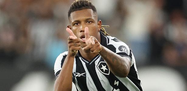 Palmeiras acelera negociação para contratar Danilo e define estratégia para o desfecho