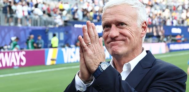Deschamps mantém os pés no chão após goleada da França sobre a Suécia na Copa