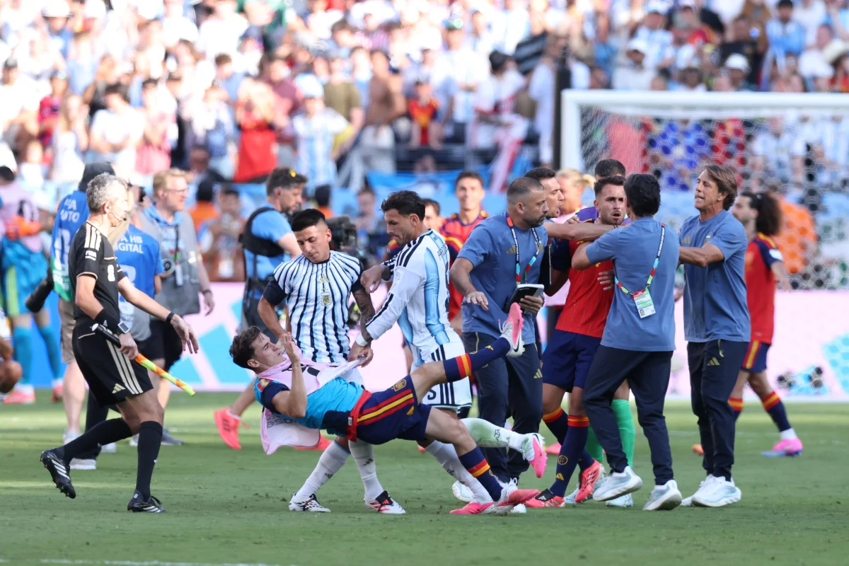 Fifa investiga confusão na final da Copa do Mundo envolvendo Argentina e Espanha