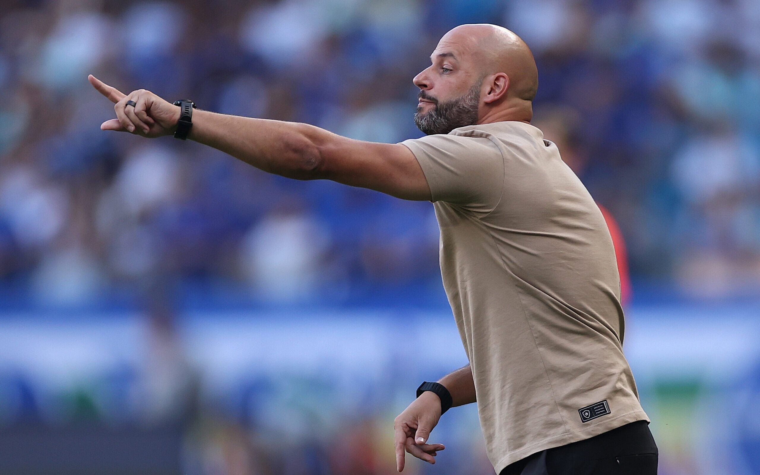 Franclim Carvalho destaca superação do Botafogo após vitória apertada contra o Cruzeiro