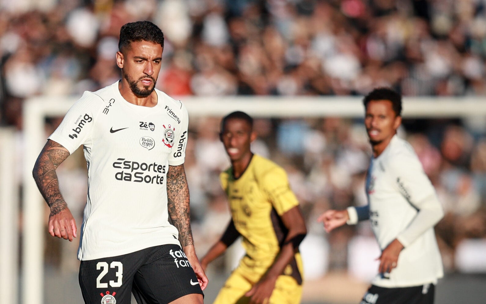 Quinta-feira promete emoção com jogos decisivos no futebol nacional e internacional
