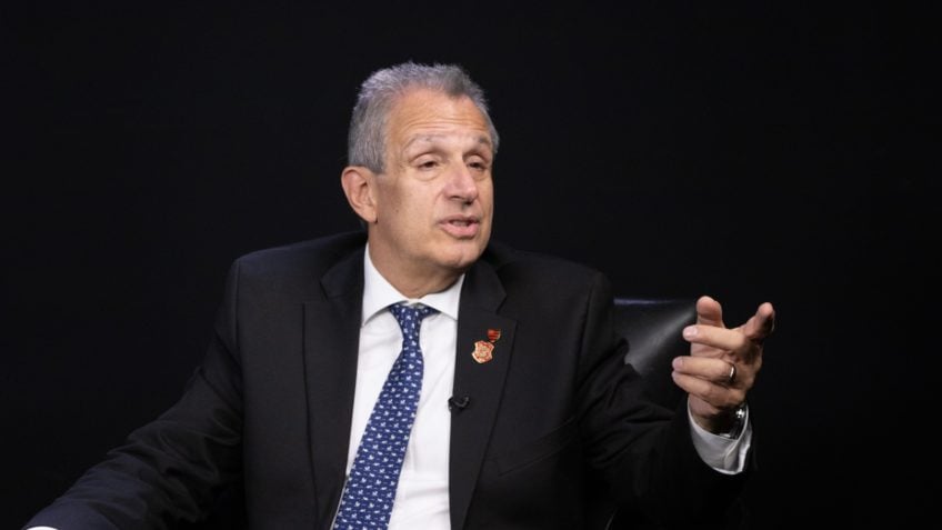 Presidente do Flamengo esclarece polêmica sobre pagamento a empresários e evita crise – imagem do artigo