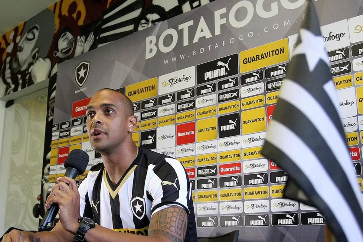 Morte do ex-jogador Tássio Maia choca o futebol carioca após acidente em ventania