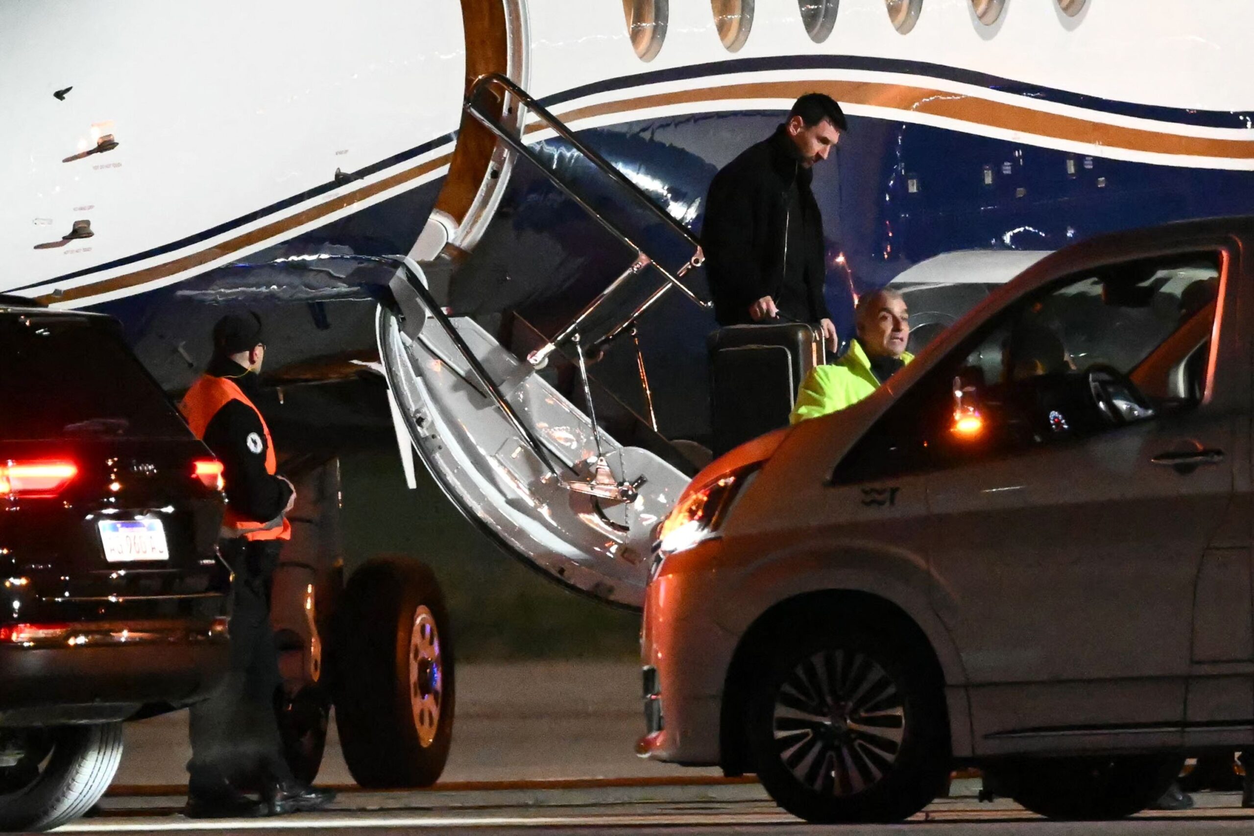 Lionel Messi retorna à Argentina para despedida do pai Jorge em momento delicado