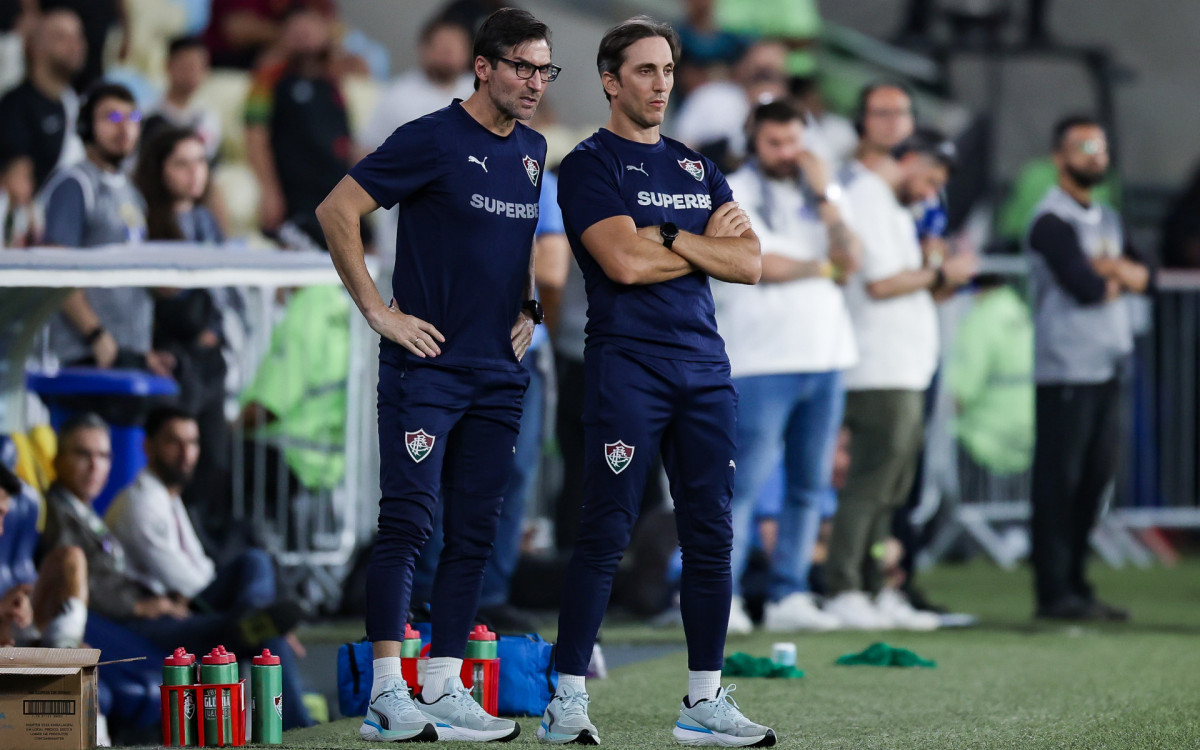 Luis Zubeldía enfrenta pressão máxima após derrota no clássico contra o Fluminense