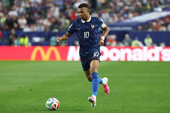 Mourinho declara apoio a Mbappé para Bola de Ouro 2026 e abre debate no futebol