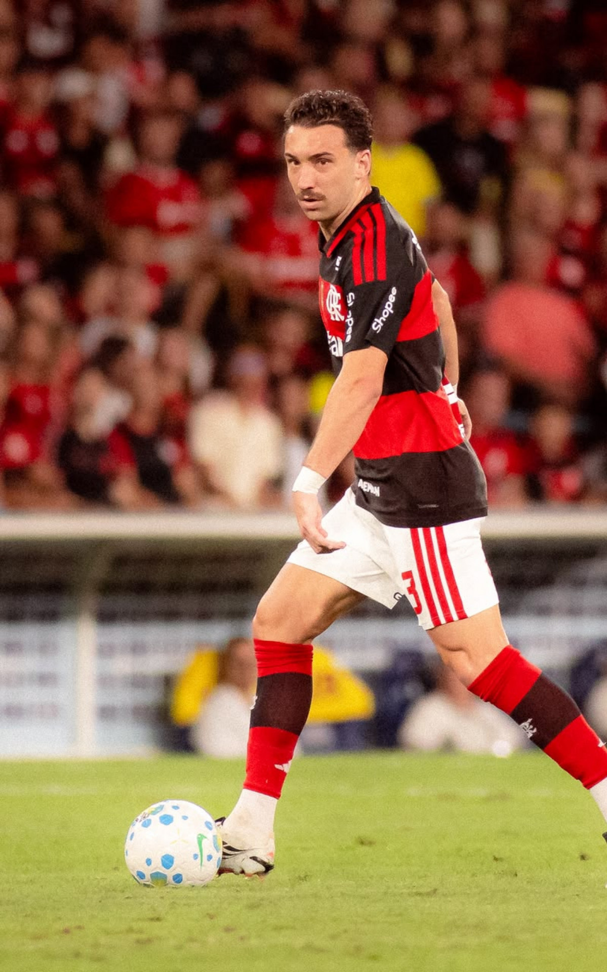 Léo Ortiz destaca vitória do Flamengo e projeta desafios no Campeonato Brasileiro – imagem do artigo