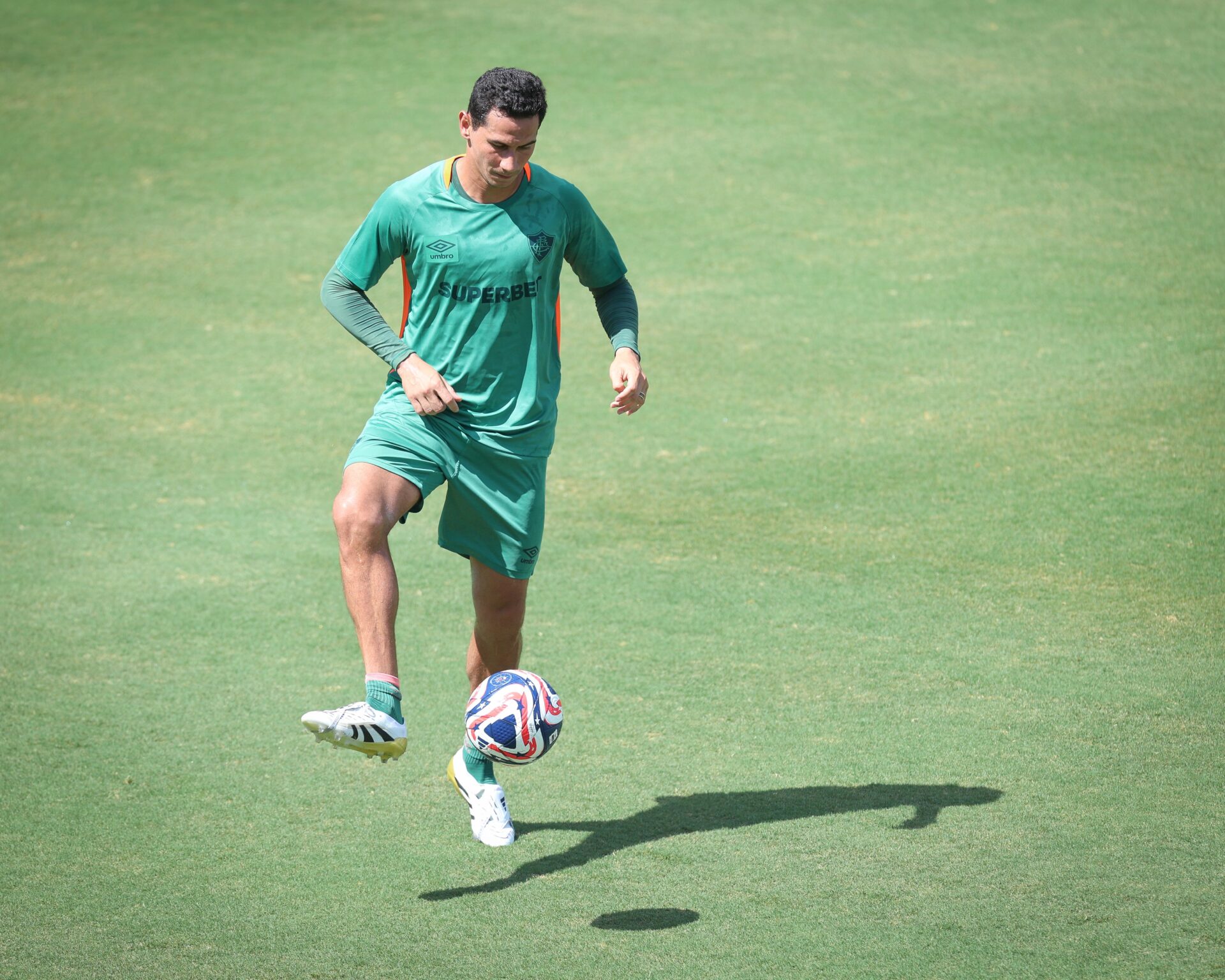 Ganso fica no banco e Fluminense empata com Vasco no clássico da Copa do Brasil