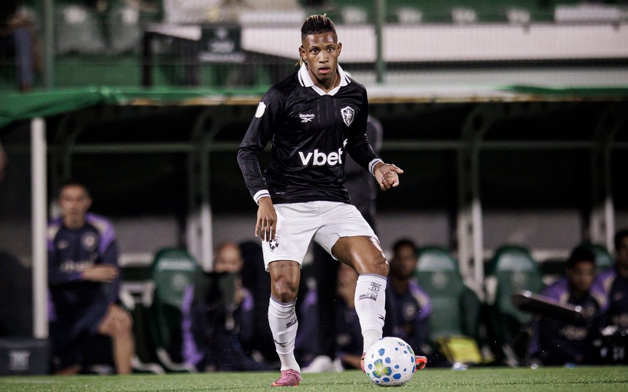 Atalanta faz proposta milionária para contratar Danilo, do Botafogo