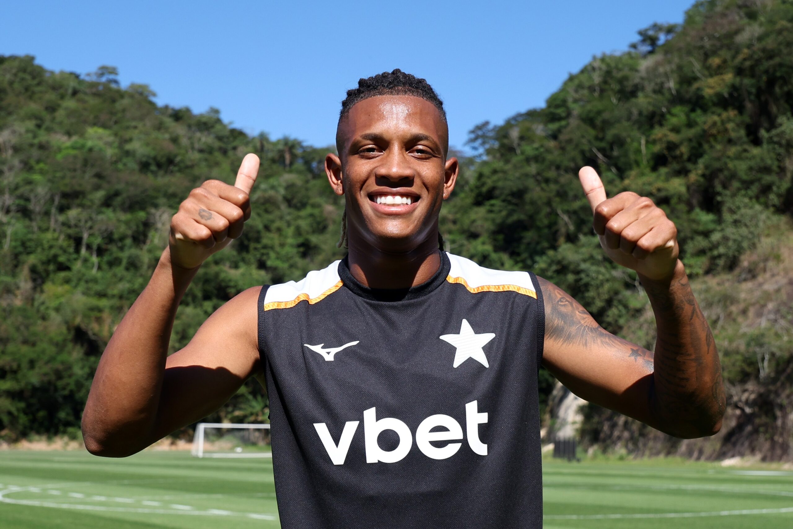 Atalanta desiste de contratar Danilo, volante do Botafogo, e mercado fica aberto