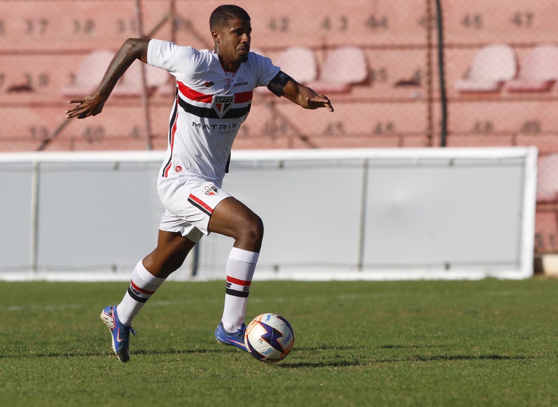 Matheus Ferreira: promessa do São Paulo chama atenção de clubes europeus