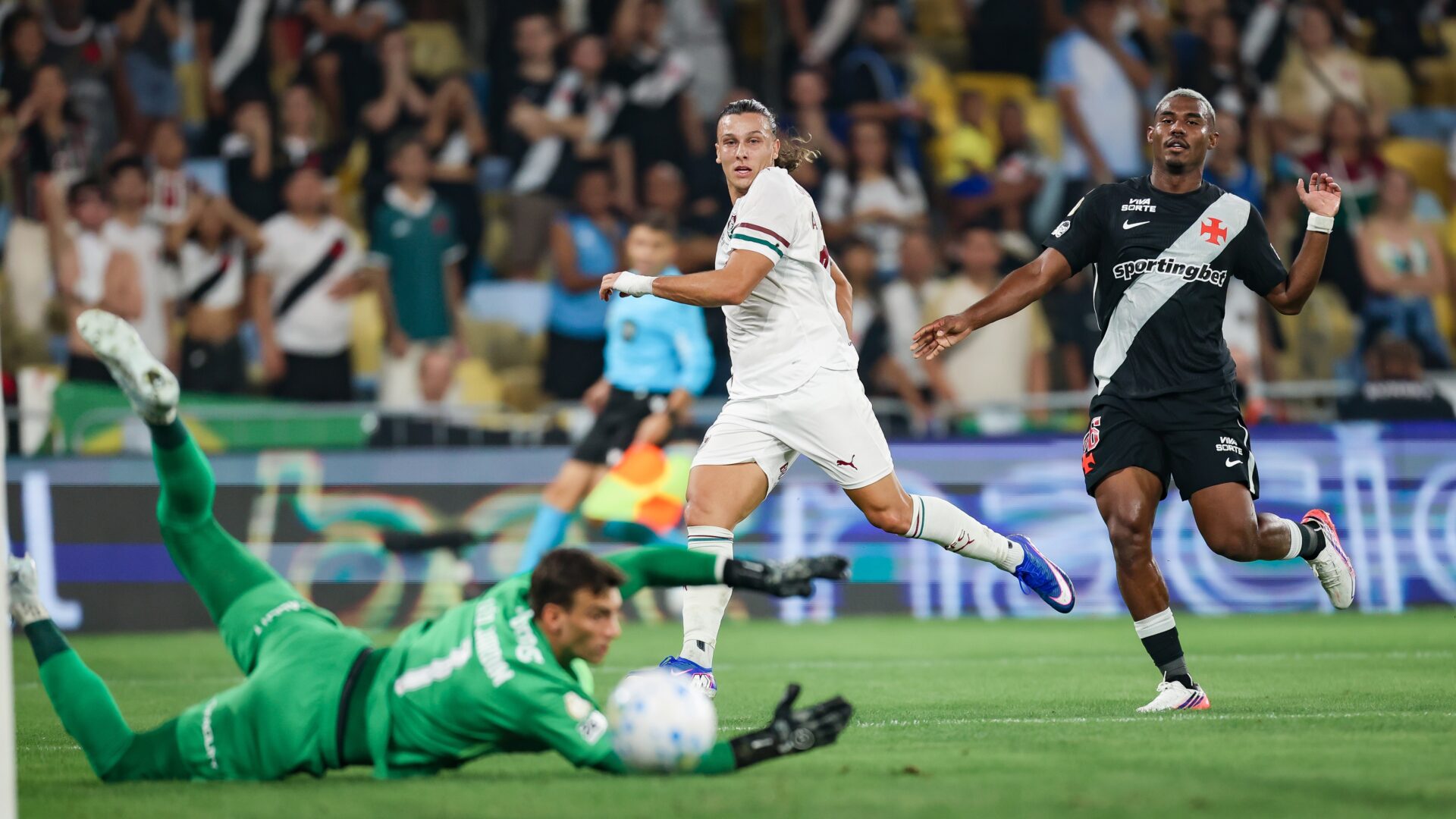 Fluminense lamenta chances perdidas e busca foco para próxima rodada do Brasileirão