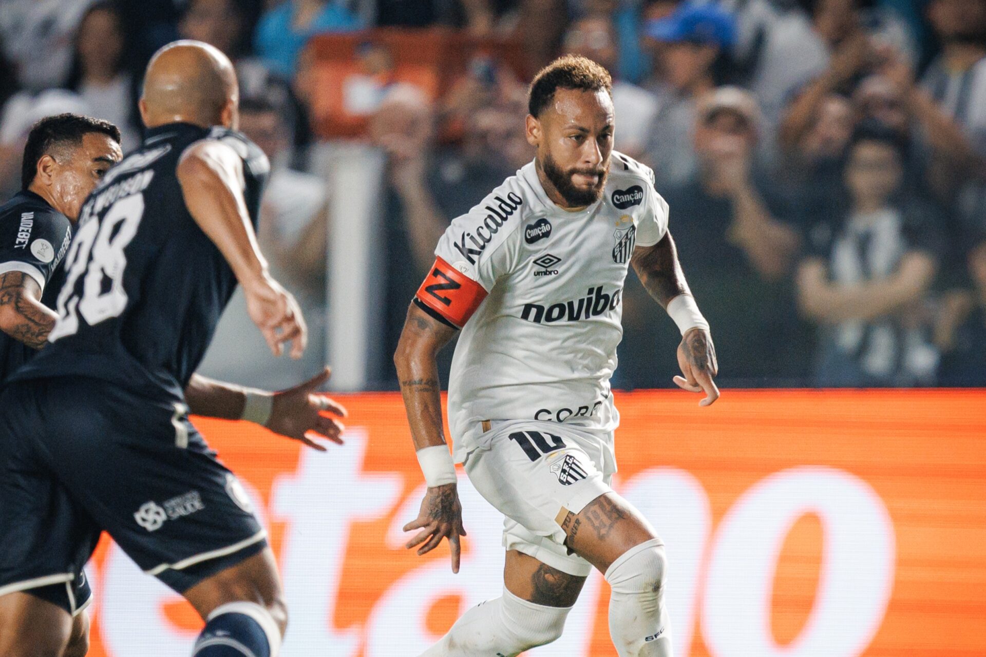 Santos e Remo se reencontram após 16 anos em duelo decisivo na Copa do Brasil