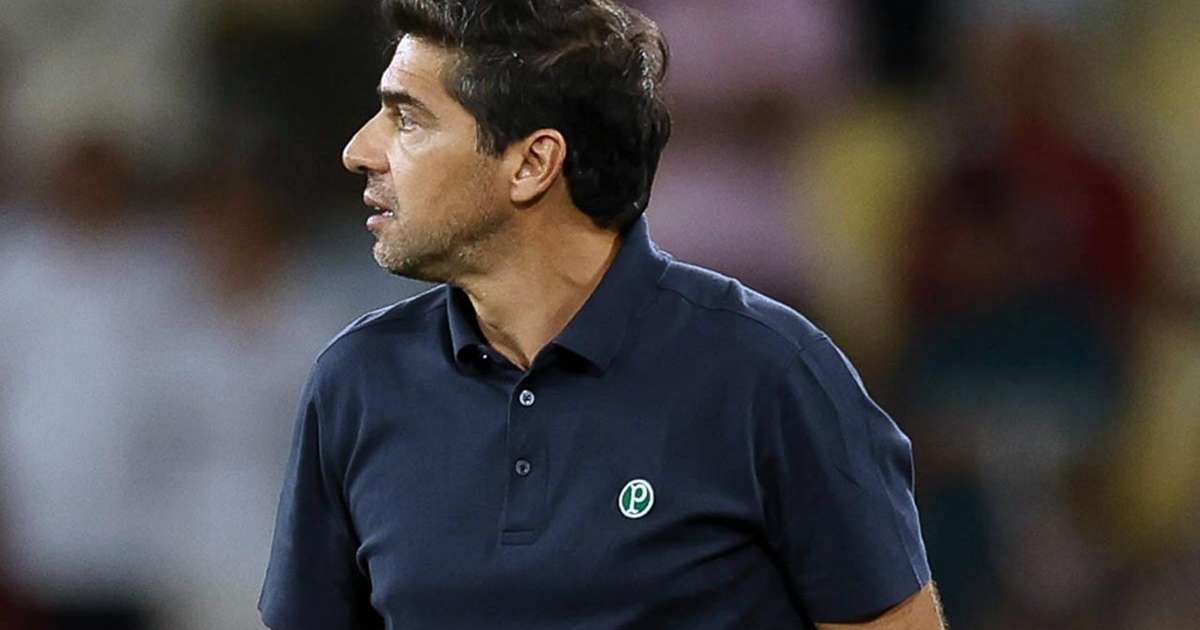 Abel Ferreira comenta vitória do Palmeiras e faz críticas ao futebol brasileiro após classificação