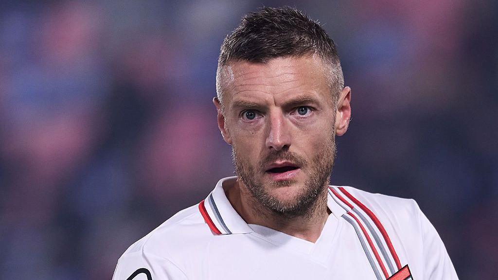 Veterano atacante da Inglaterra é cotado para reforçar ataque do São Paulo em 2026