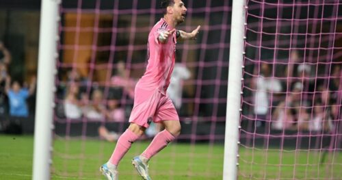 Messi encanta no Inter Miami com dois gols e assistência na estreia pós-Copa