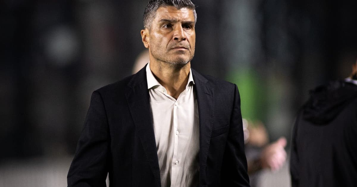 Pedro Emanuel valoriza empenho do Vasco após empate contra o Bahia na Arena Fonte Nova