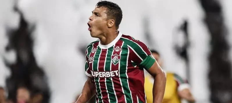 Thiago Silva pode ficar de fora contra o Athletico-PR no Brasileirão
