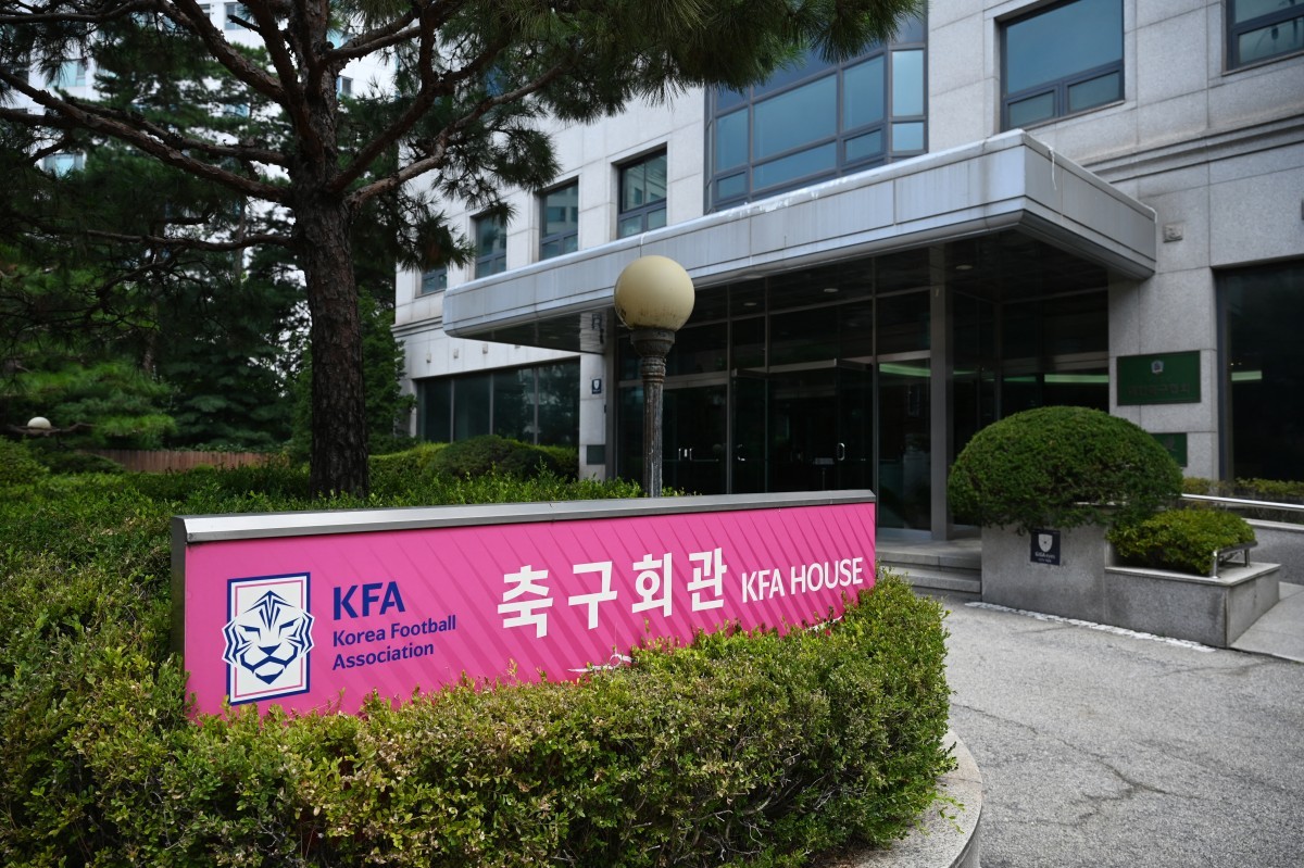 Escândalo na Coreia: Federação de Futebol pede desculpas por pagamento a árbitros