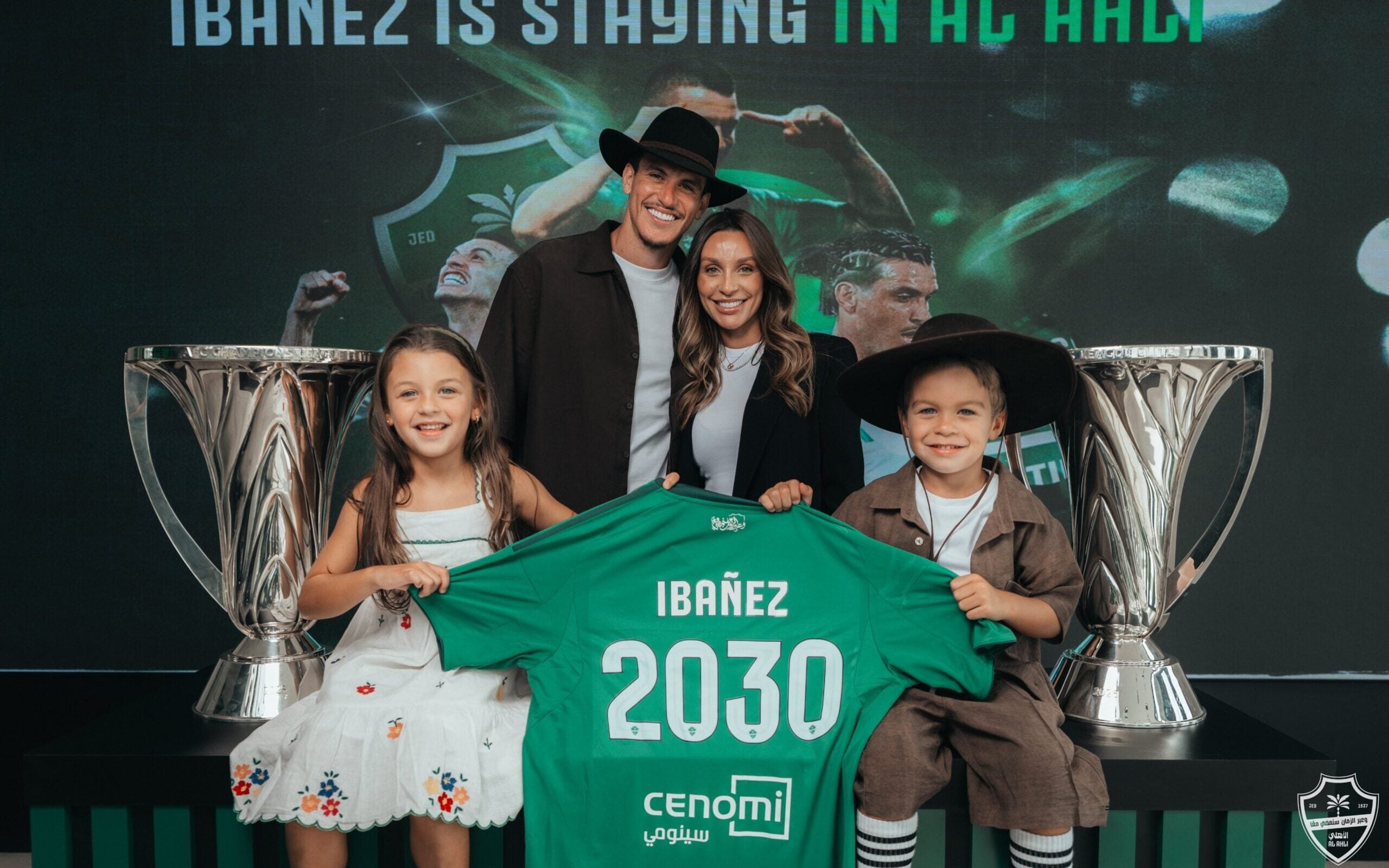 Roger Ibañez renova com Al Ahli e mantém vaga na seleção para Copa de 2026