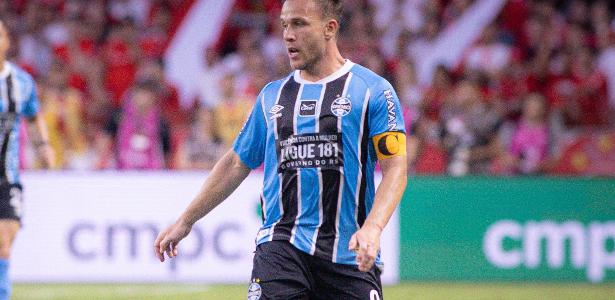 Neymar se envolve e ajuda Santos na tentativa de contratar Arthur Melo