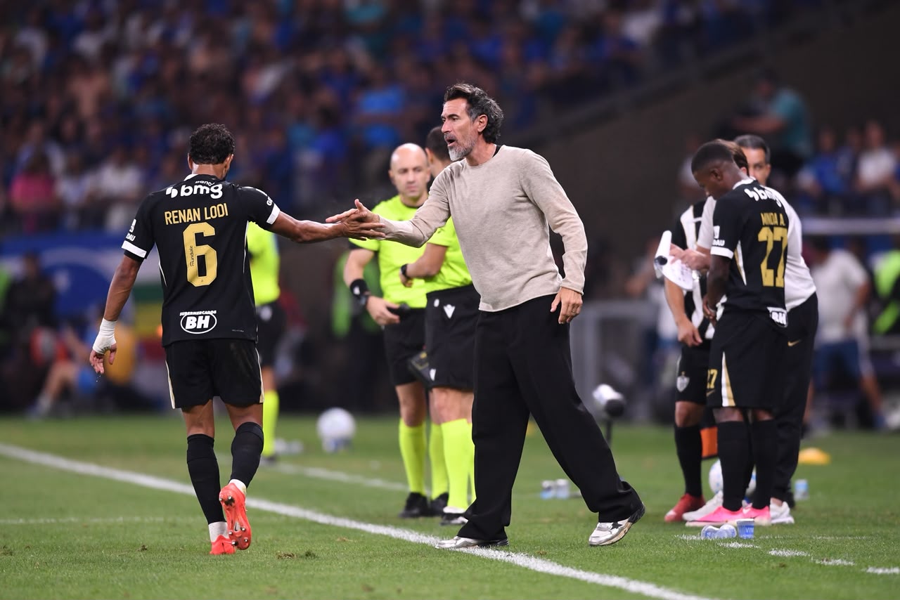 Domínguez dispara contra Kaio Jorge após lance polêmico no clássico Atlético x Cruzeiro