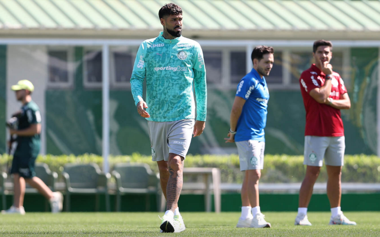 Palmeiras intensifica preparação para duelo decisivo contra o Internacional no Brasileirão