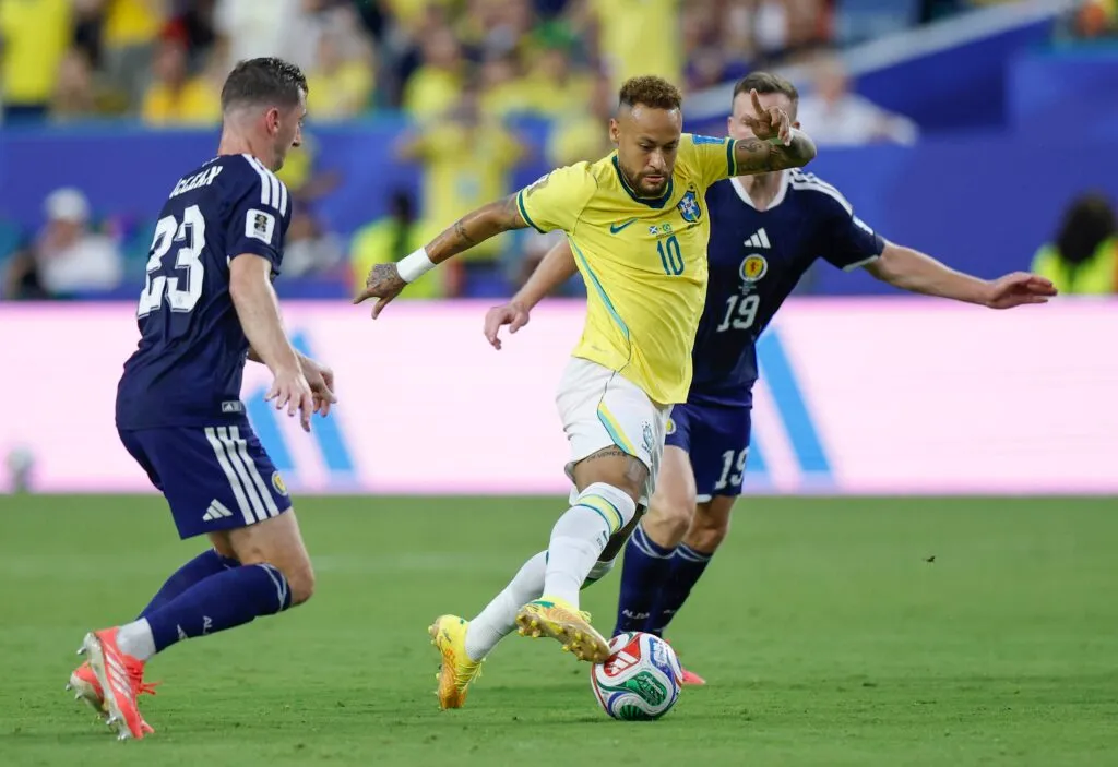 Neymar e a Seleção Brasileira: Futuro incerto e a expectativa pela despedida oficial