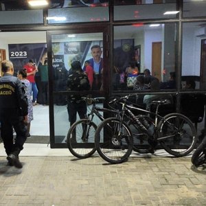 Funcionário de concessionária é preso por extorsão contra comerciante em Maceió