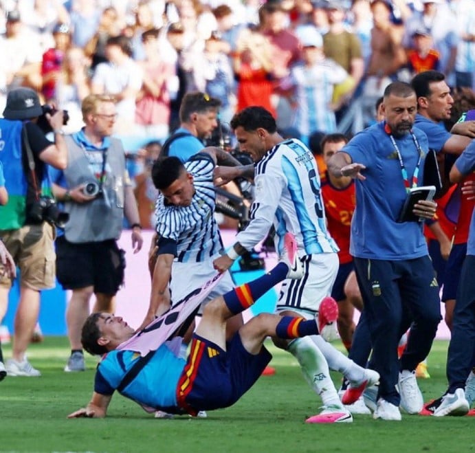 Fifa aplica multas pesadas à Argentina após polêmicas na Copa do Mundo 2026