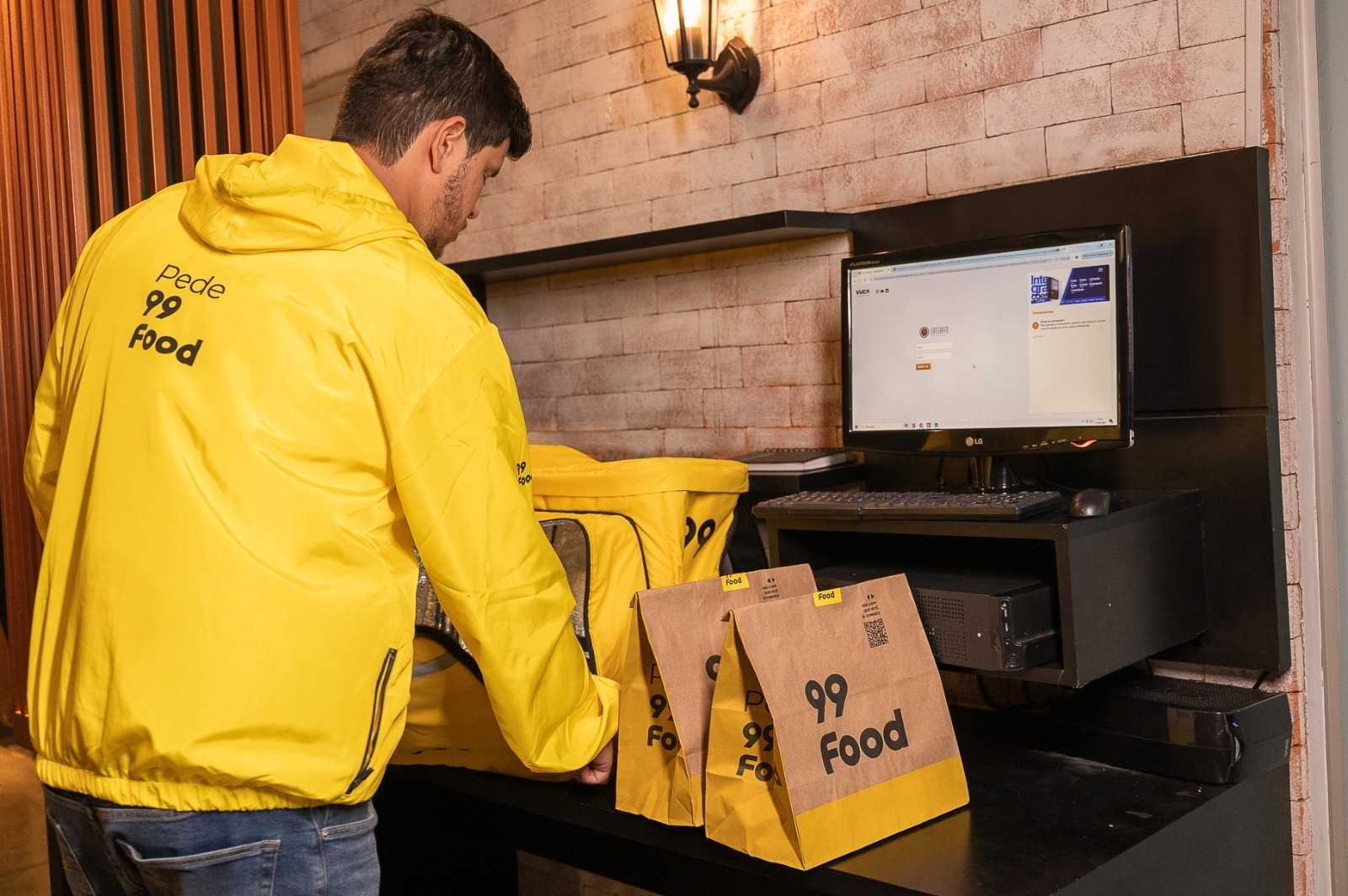 Festas juninas e Copa do Mundo turbinam delivery de comidas típicas no Norte e Nordeste