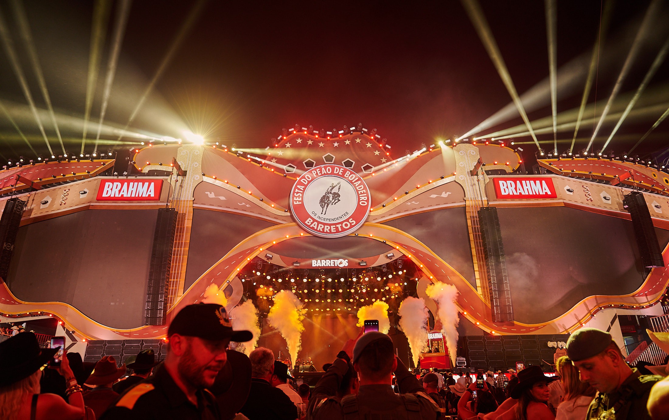 Festa do Peão de Barretos 2026: emoção e adrenalina marcam o início do Rodeio Internacional