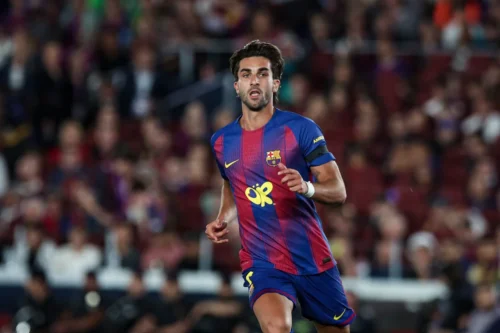 Ferran Torres pode deixar o Barcelona rumo ao PSG na temporada 2026/2027