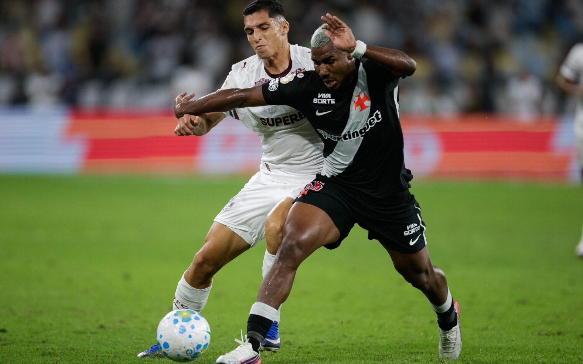 Vidente aposta em resultado surpreendente para clássico Fluminense x Vasco na Copa do Brasil