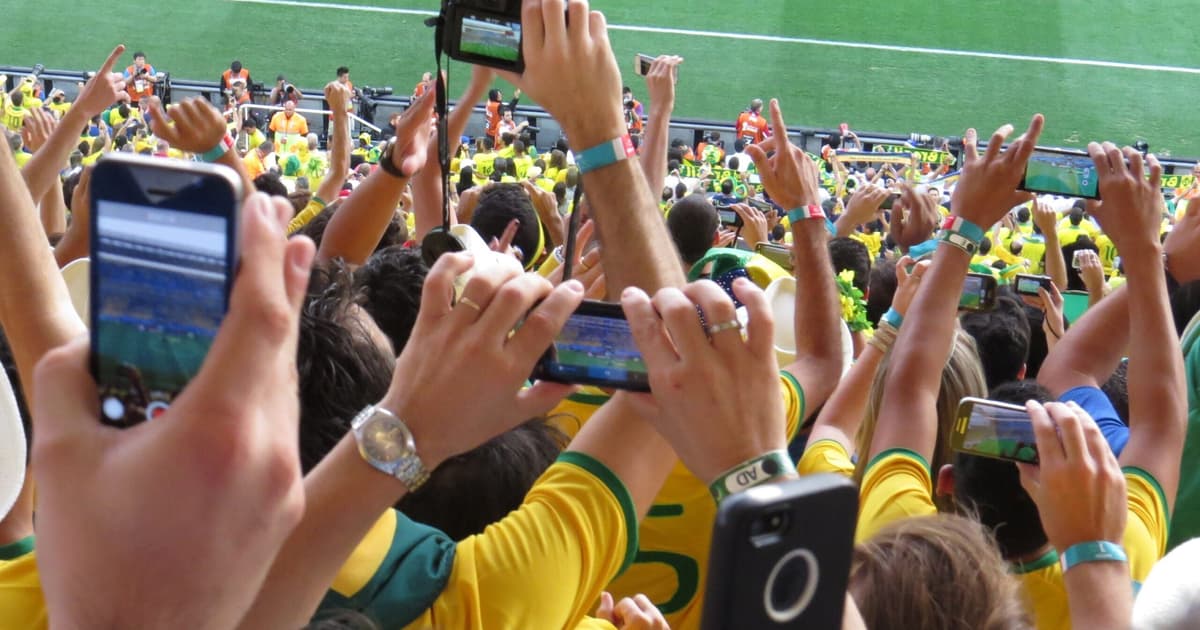 Redes sociais dominam o futebol: clubes temem mais a internet que órgãos oficiais