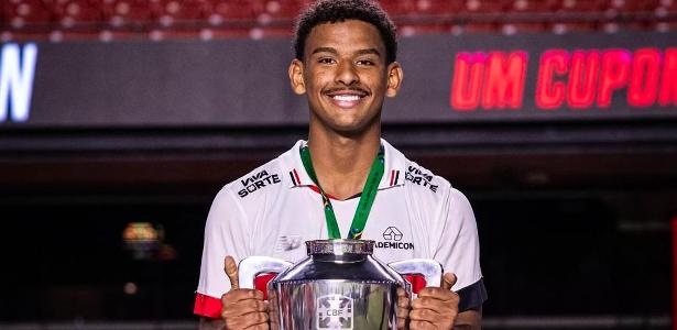 São Paulo encaminha empréstimo de Hugo Leonardo para clube japonês recém-promovido