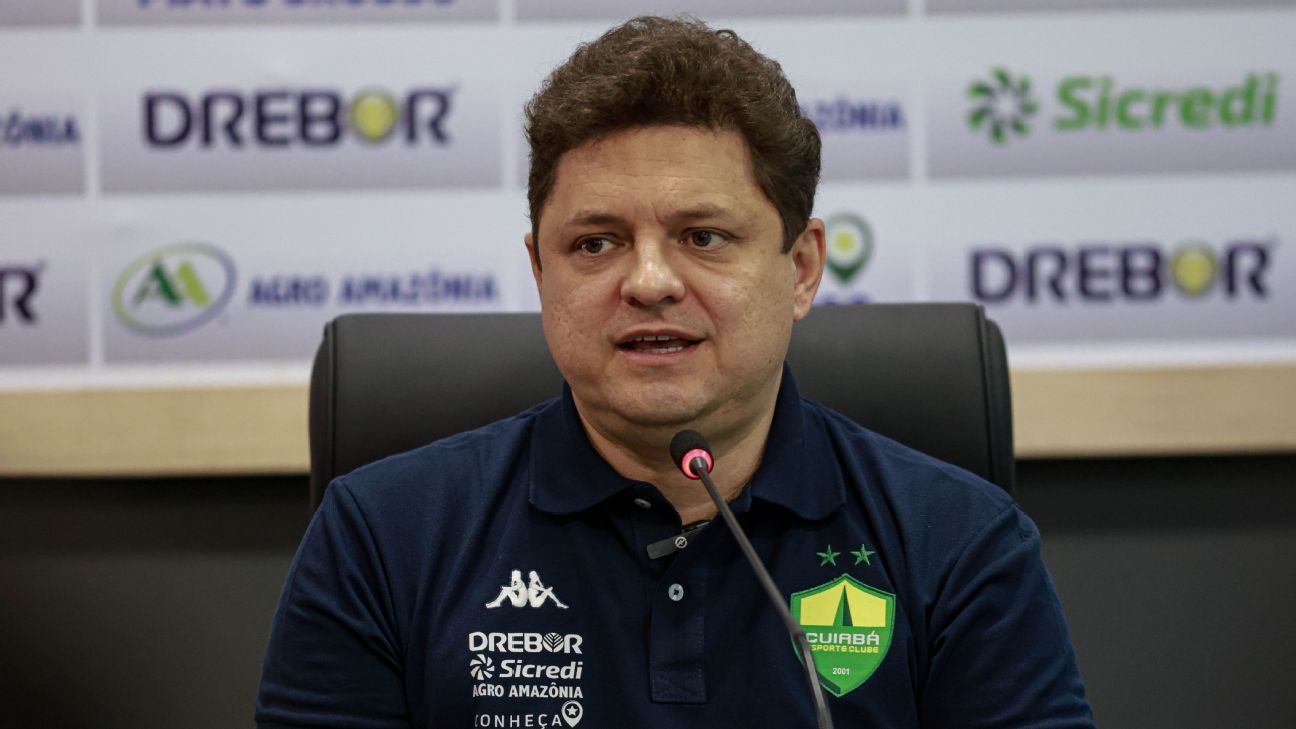 Cuiabá enfrenta bloqueio de transferências da FIFA por dívida com técnico Petit