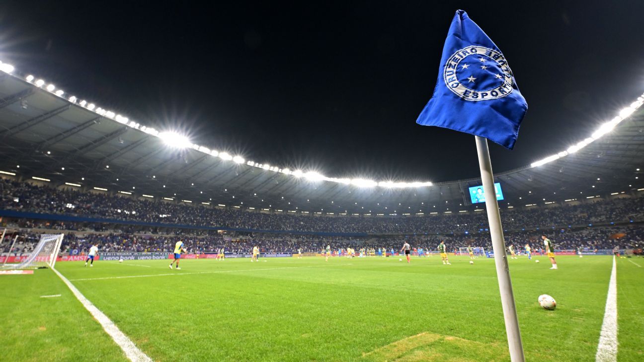 Cruzeiro e Flamengo se enfrentam novamente pelo Brasileirão em duelo que promete emoção